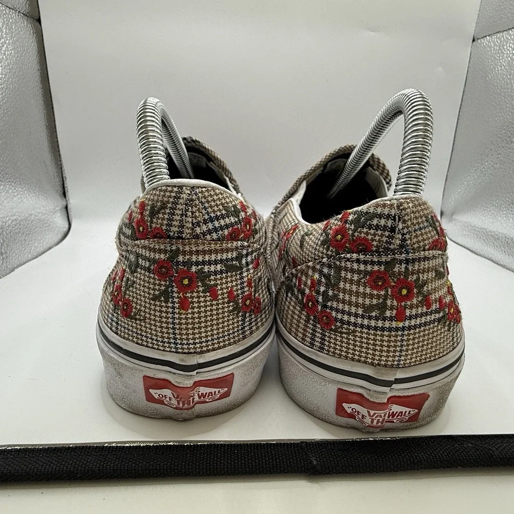 Vans Women's 9.5‎ Men's 8 Slip On Floral Embroidered Plaid